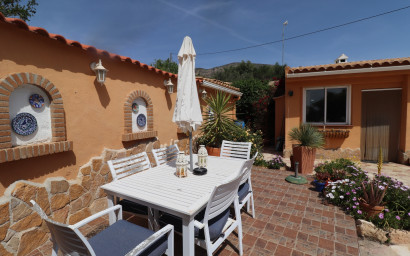 Resale - Finca - Country Property -
Hondón de las Nieves - La Canalosa