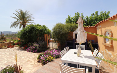 Resale - Finca - Country Property -
Hondón de las Nieves - La Canalosa