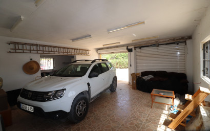 Resale - Finca - Country Property -
Hondón de las Nieves - La Canalosa