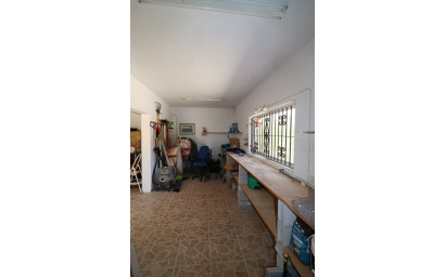 Resale - Finca - Country Property -
Hondón de las Nieves - La Canalosa