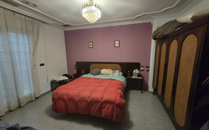 Resale - Villa -
Sax