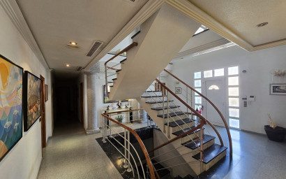 Resale - Villa -
Sax