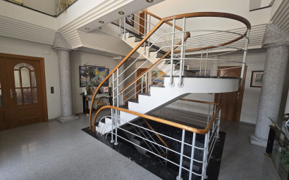 Resale - Villa -
Sax