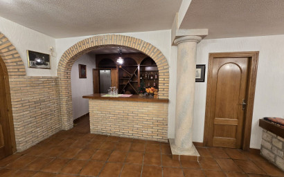 Resale - Villa -
Sax