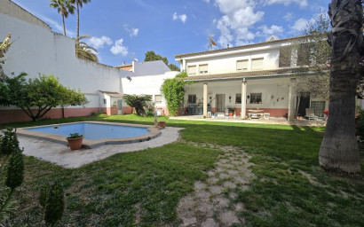 Resale - Villa -
Sax