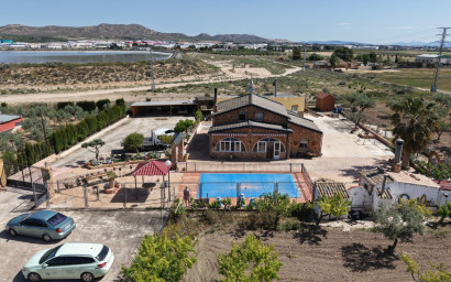 Resale - Villa -
Yecla