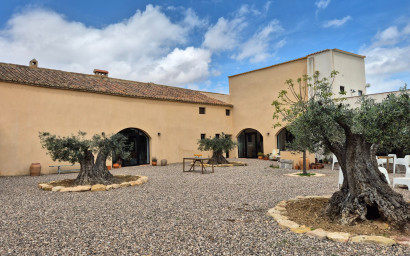 Resale - Commercial -
Almansa