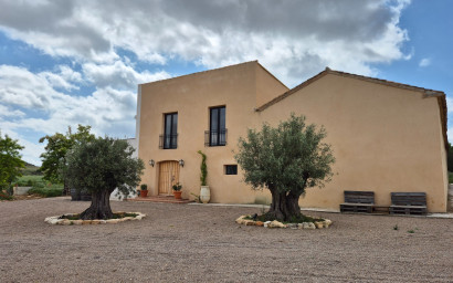 Resale - Commercial -
Almansa