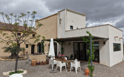 Resale - Commercial -
Almansa