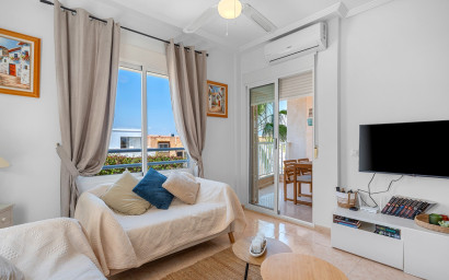 Revente - Appartement -
Torrevieja - La Mata