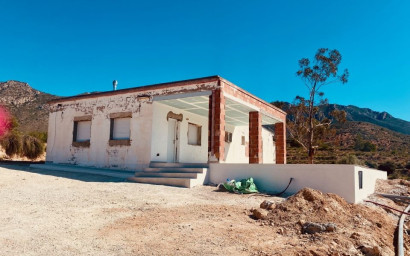 Resale - Finca - Country Property -
Hondón de las Nieves - La Canalosa