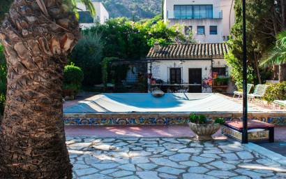 Revente - Villa -
Alicante - Albufereta