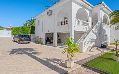 Revente - Villa -
Ciudad Quesada