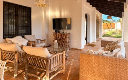 Resale - Villa -
Santa Pola - El Poble Llevanti