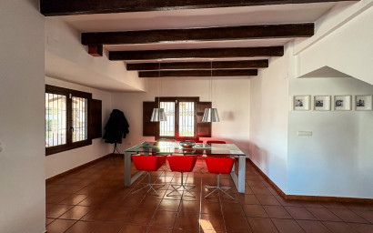 Resale - Villa -
Santa Pola - El Poble Llevanti