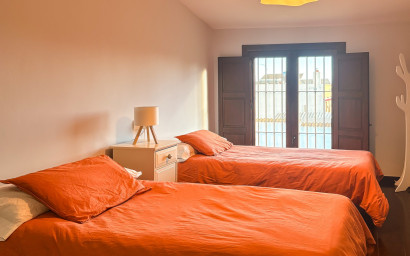 Resale - Villa -
Santa Pola - El Poble Llevanti