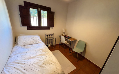 Resale - Villa -
Santa Pola - El Poble Llevanti