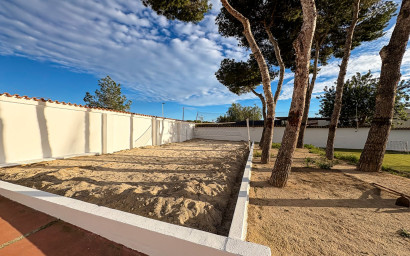 Resale - Villa -
Santa Pola - El Poble Llevanti