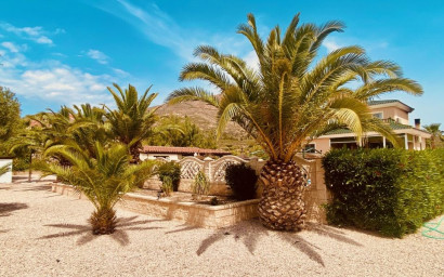 Revente - Villa -
Macisvenda - MACISVENDA
