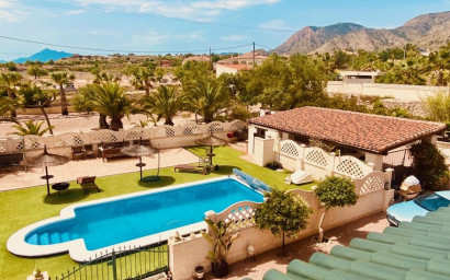 Revente - Villa -
Macisvenda - MACISVENDA