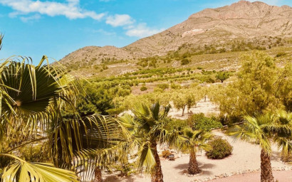 Revente - Villa -
Macisvenda - MACISVENDA