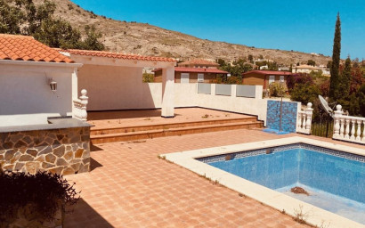 Revente - Villa -
Fortuna