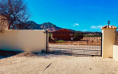 Revente - Villa -
El Canton