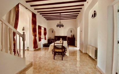 Revente - Villa -
El Canton