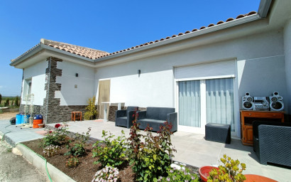 Resale - Villa -
Pinoso