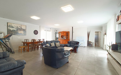 Resale - Villa -
Pinoso