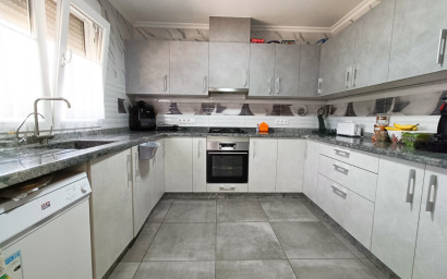Resale - Villa -
Pinoso