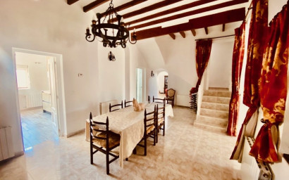 Revente - Villa -
El Canton