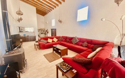 Revente - Villa -
El Canton