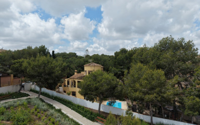 Resale - Villa -
Orihuela Costa - Villamartin