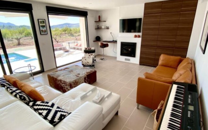 Resale - Villa -
Hondón de las Nieves