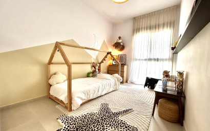 Revente - Villa -
Las Filipinas