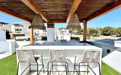 Revente - Villa -
Las Filipinas