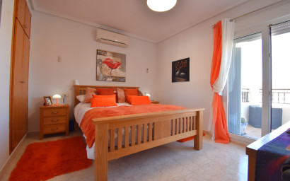 Herverkoop - Herenhuis -
Orihuela Costa - Playa Flamenca