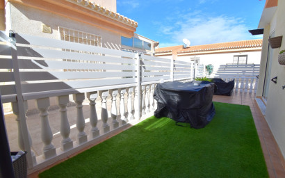 Herverkoop - Herenhuis -
Orihuela Costa - Playa Flamenca