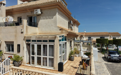 Resale - Townhouse -
Orihuela Costa - Playa Flamenca