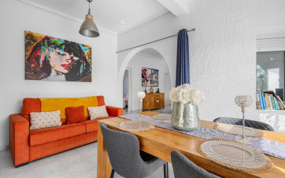 Revente - Villa -
Ciudad Quesada - Pueblo Bravo