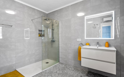 Revente - Villa -
Ciudad Quesada - Pueblo Bravo