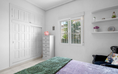 Revente - Villa -
Ciudad Quesada - Pueblo Bravo
