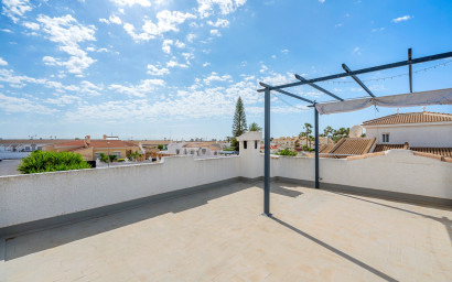 Revente - Villa -
Ciudad Quesada - Pueblo Bravo