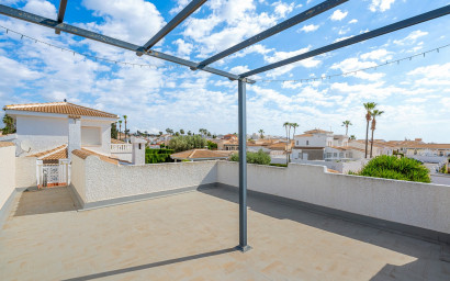 Revente - Villa -
Ciudad Quesada - Pueblo Bravo