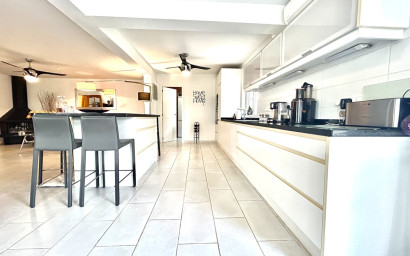Revente - Villa -
Catral