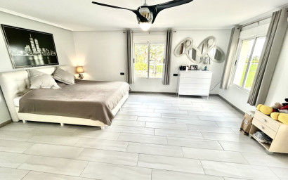 Revente - Villa -
Catral