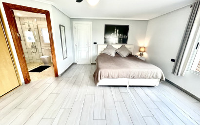 Revente - Villa -
Catral