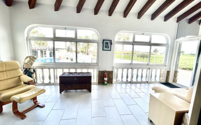 Revente - Villa -
Catral