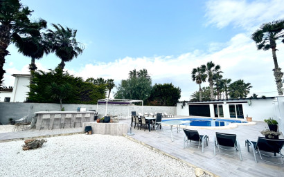 Revente - Villa -
Catral
